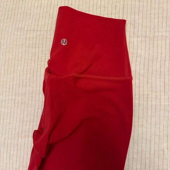 Size 2 Lululemon Align Crop Leggings - Picture 4 of 5